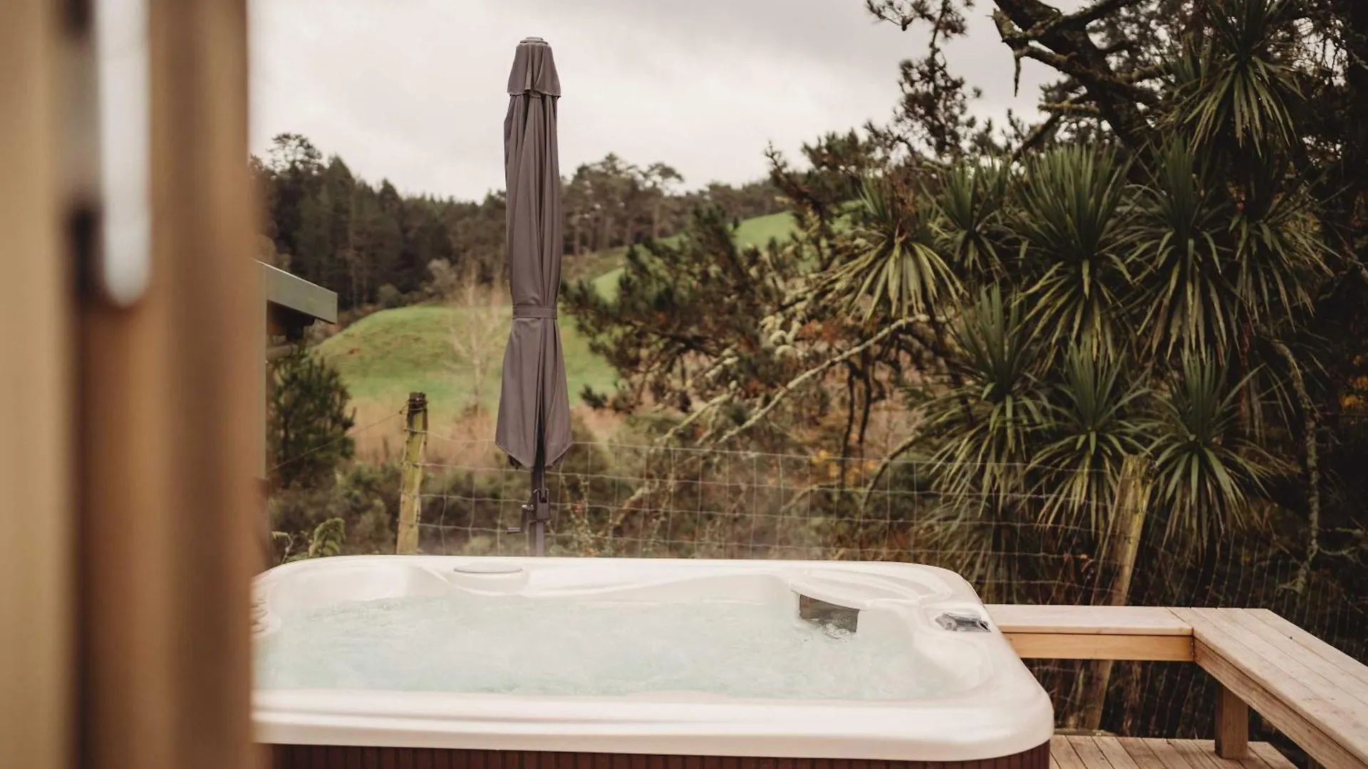 Paradise Valley Lodge - The Lodge Rotorua New Zealand
